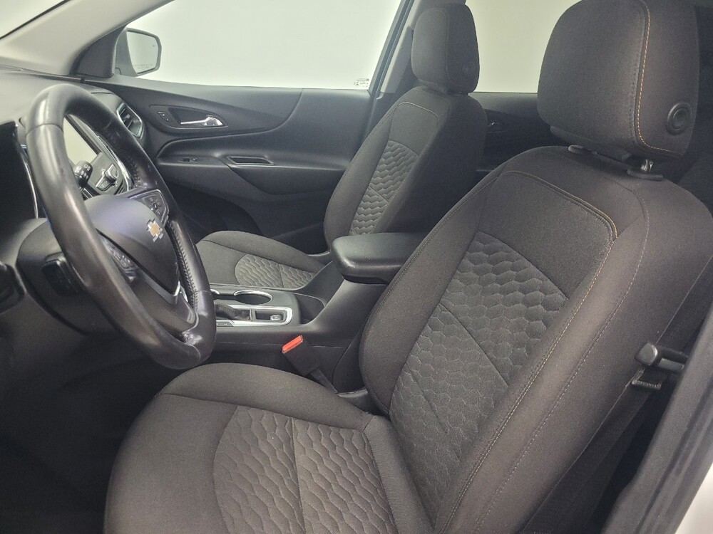 2019 Chevrolet Equinox in Indianapolis, IN 46222 - 18107117 17