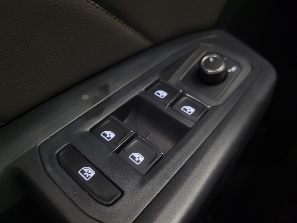 2021 Volkswagen Atlas in Indianapolis, IN 46222 - 18107118 27