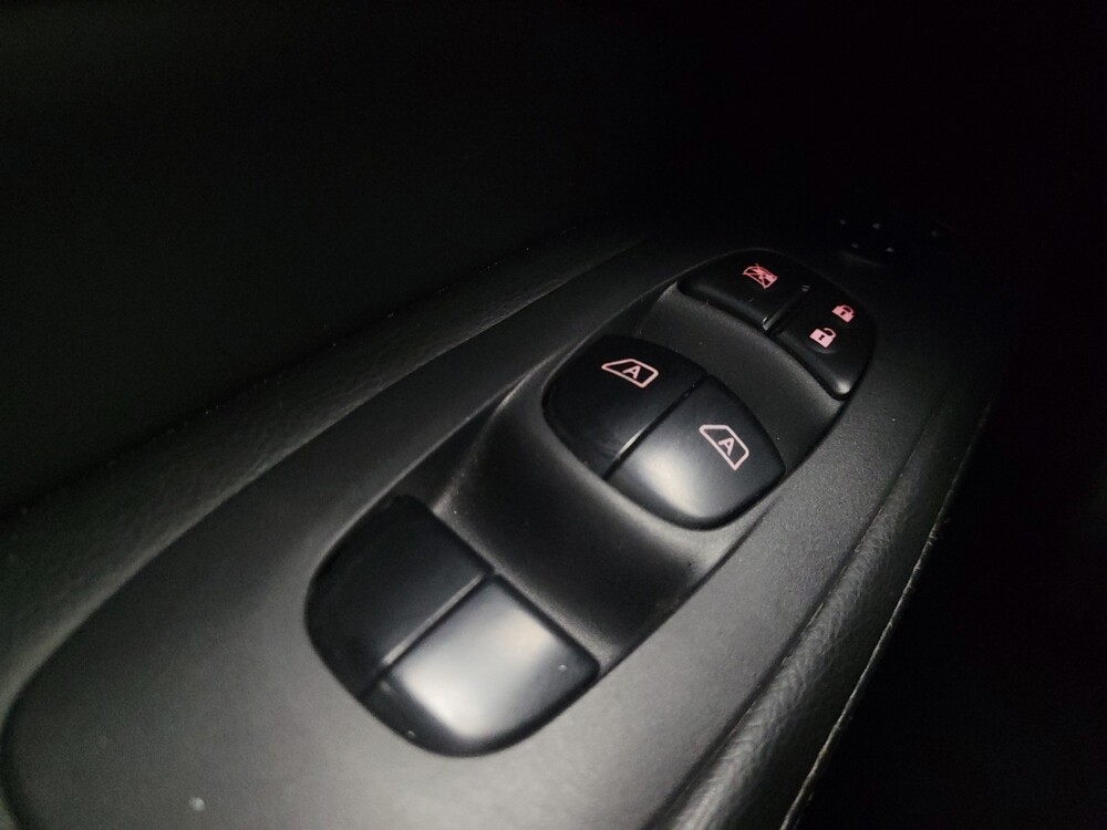 2014 Nissan Pathfinder in Indianapolis, IN 46222 - 18107119 27