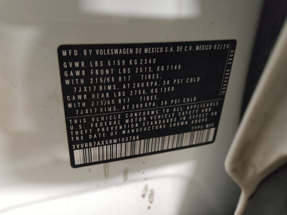 2024 Volkswagen Tiguan in Union City, GA 30291 - 18107122 33