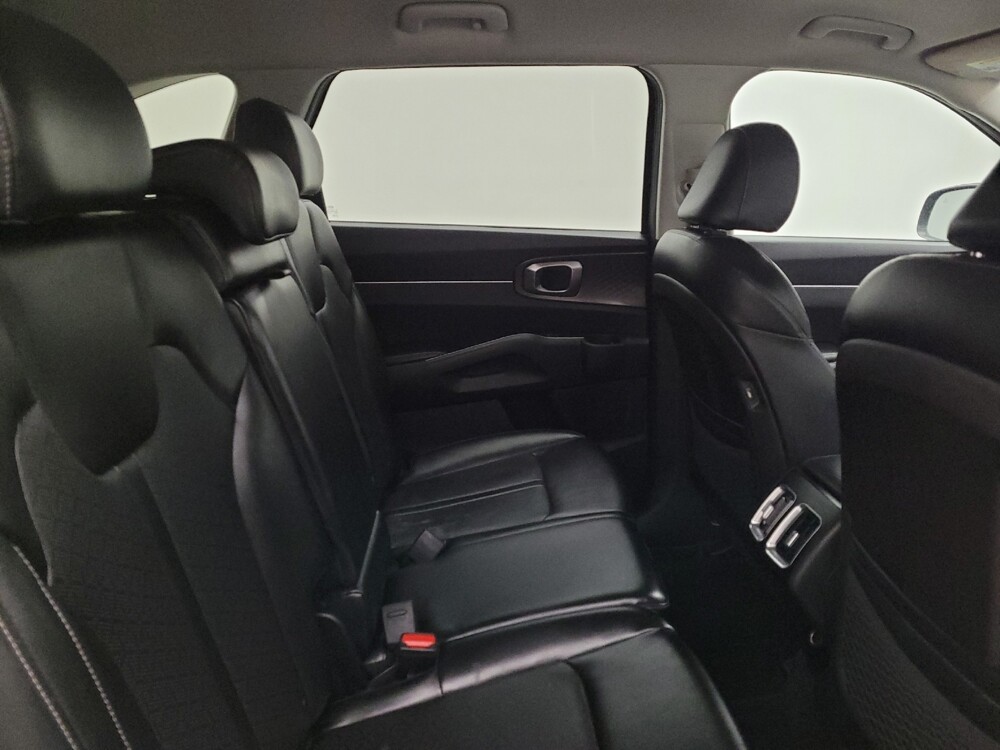 2021 Kia Sorento in Fairfield, OH 45014 - 18107123 19