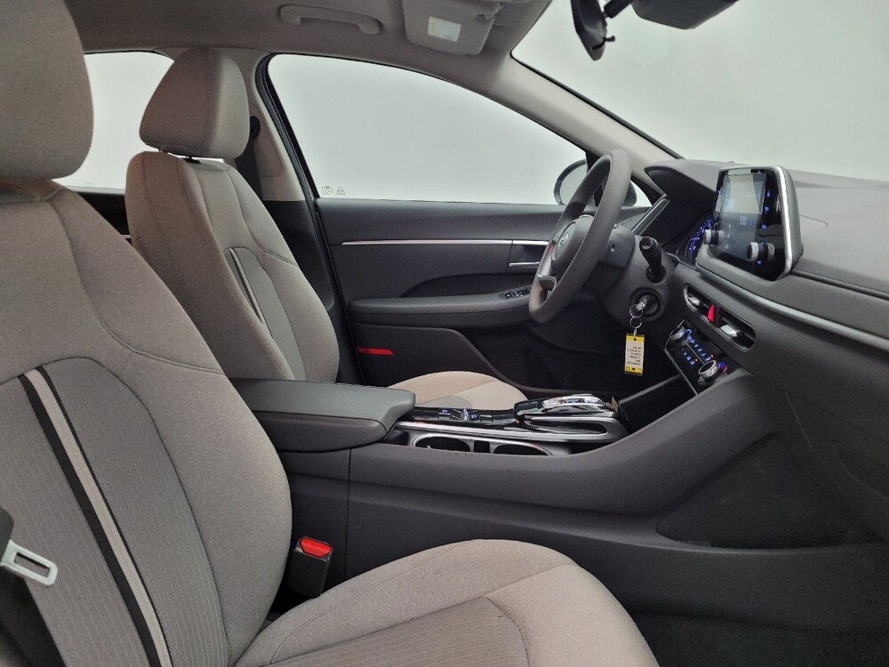 2020 Hyundai Sonata in Fairfield, OH 45014 - 18107128 21