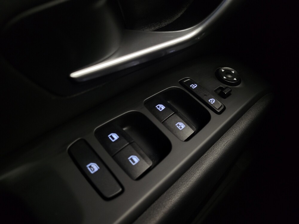 2024 Hyundai Tucson in Des Moines, IA 50310 - 18107132 27