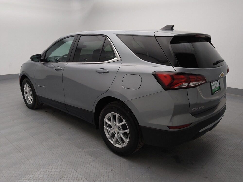 2024 Chevrolet Equinox in Gladstone, MO 64118 - 18107134 3