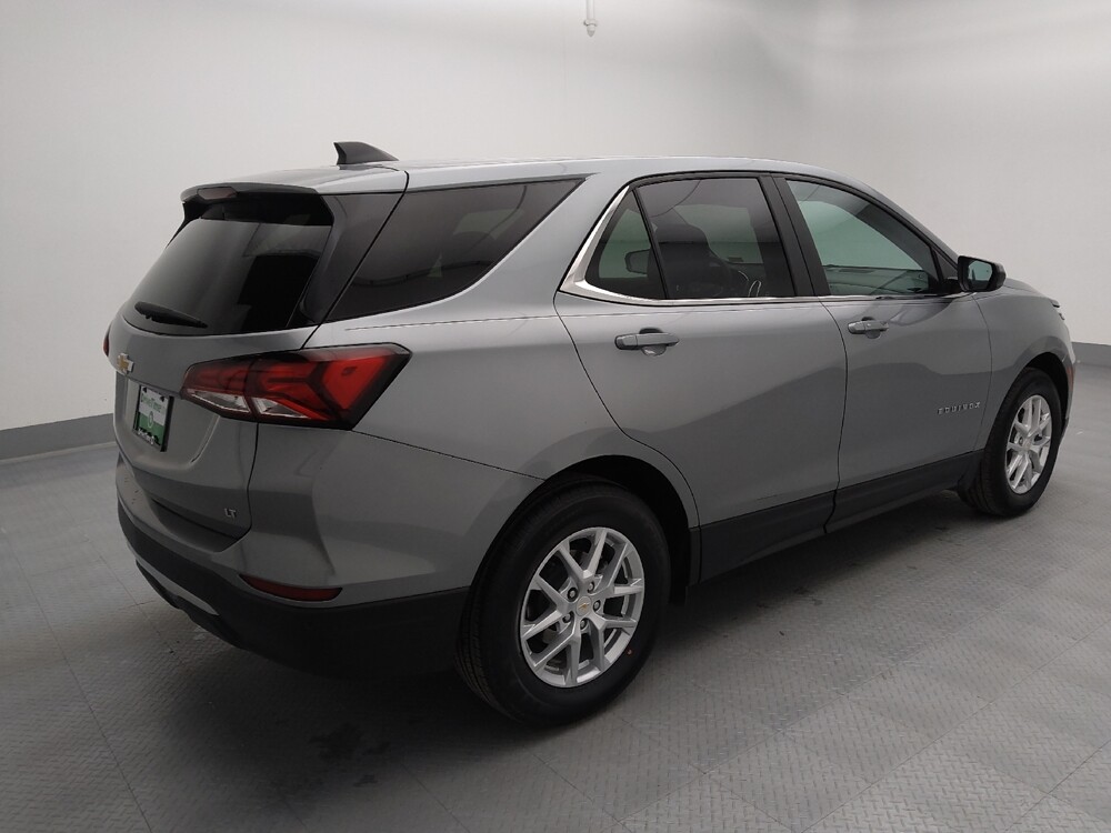 2024 Chevrolet Equinox in Gladstone, MO 64118 - 18107134 10