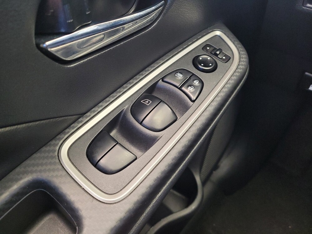 2025 Nissan Versa in Fairfield, OH 45014 - 18107138 27