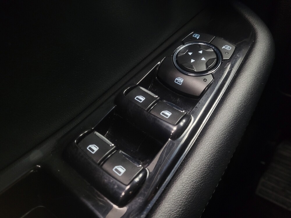 2020 Ford Edge in Indianapolis, IN 46222 - 18107143 27