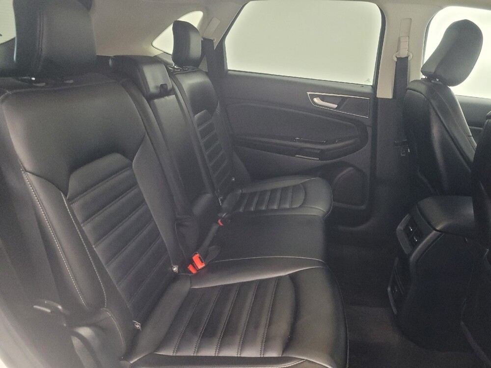 2020 Ford Edge in Indianapolis, IN 46222 - 18107143 19