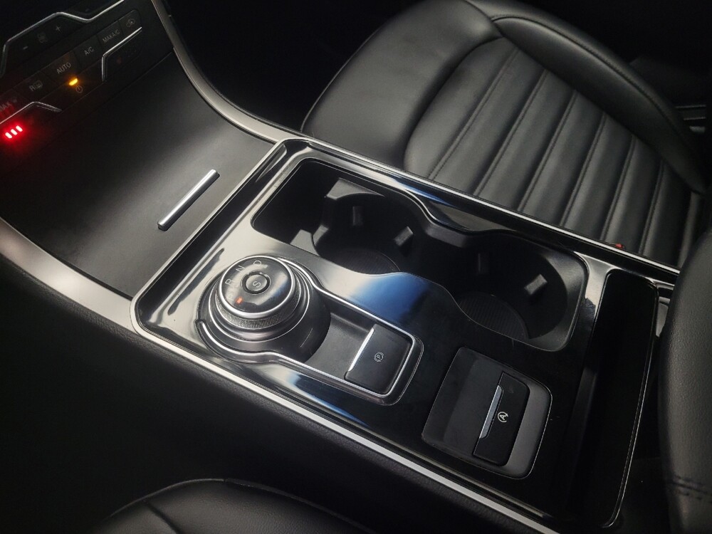 2020 Ford Edge in Indianapolis, IN 46222 - 18107143 26