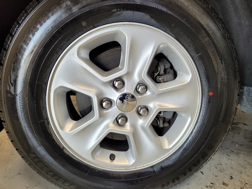 2017 Jeep Grand Cherokee in Sacramento, CA 95821 - 18107158 31