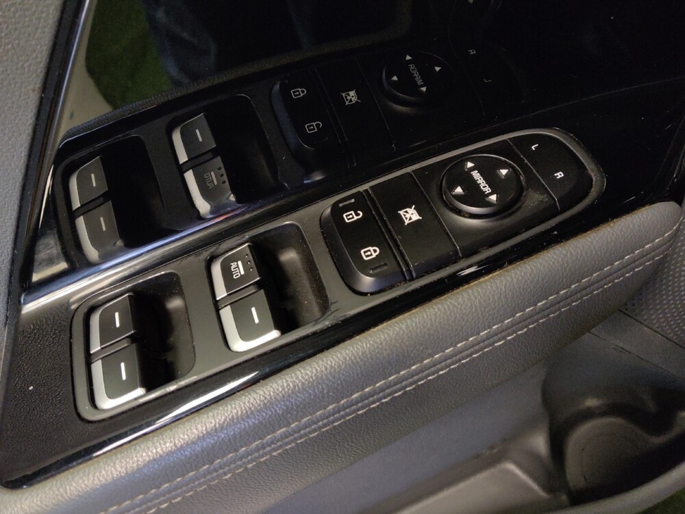 2022 Kia Niro in Albuquerque, NM 87113 - 18107159 27