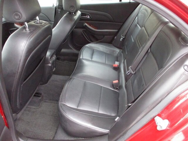 2013 Chevrolet Malibu in Oak Grove, MO 64075 - 18107164 10