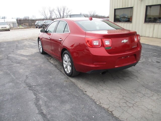 2013 Chevrolet Malibu in Oak Grove, MO 64075 - 18107164 7