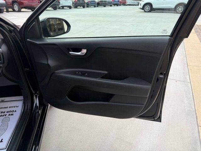 2023 Kia Rio in Knoxville, TN 37920 - 18107165 10