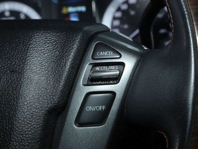 2017 Nissan Titan in Bedford, OH 44146 - 18107168 23