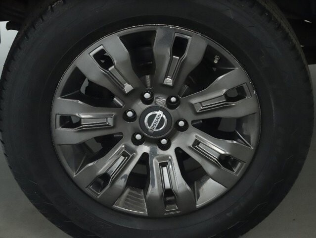 2017 Nissan Titan in Bedford, OH 44146 - 18107168 12