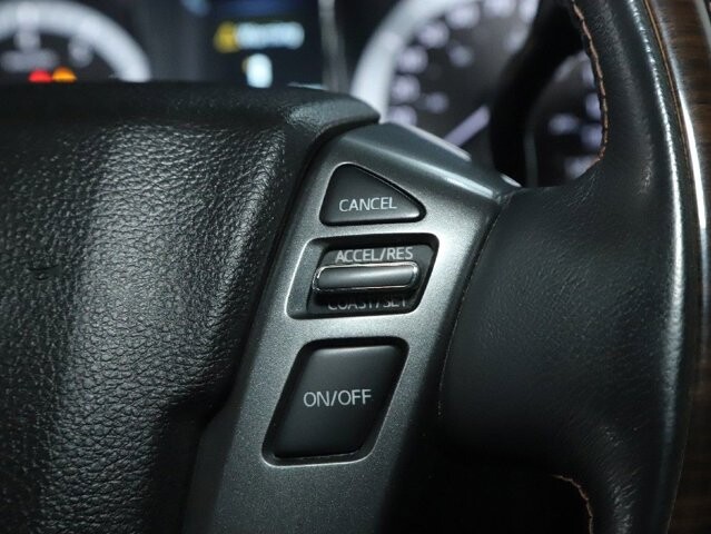 2017 Nissan Titan in Bedford, OH 44146 - 18107168 21