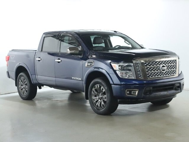 2017 Nissan Titan in Bedford, OH 44146 - 18107168 9