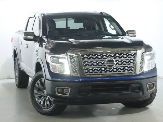 2017 Nissan Titan in Bedford, OH 44146 - 18107168 2