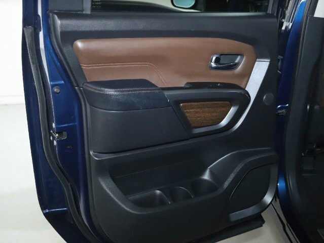 2017 Nissan Titan in Bedford, OH 44146 - 18107168 13