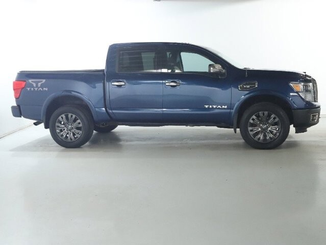2017 Nissan Titan in Bedford, OH 44146 - 18107168 11