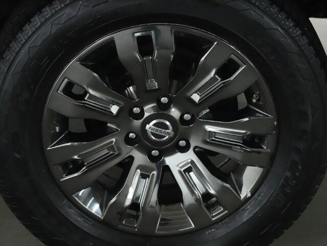 2017 Nissan Titan in Bedford, OH 44146 - 18107168 42