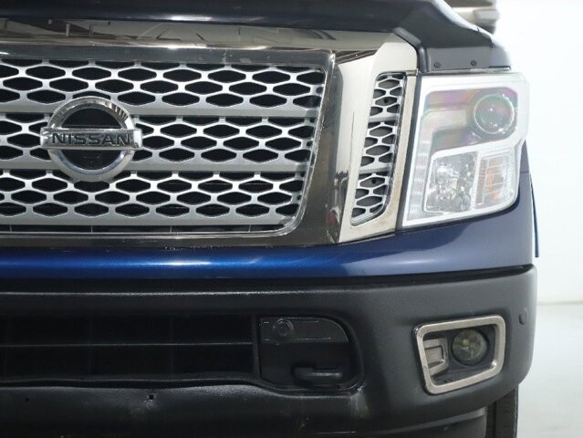 2017 Nissan Titan in Bedford, OH 44146 - 18107168 7