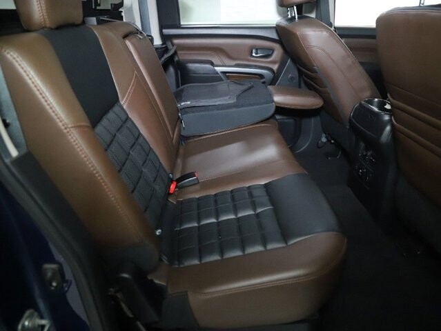 2017 Nissan Titan in Bedford, OH 44146 - 18107168 29