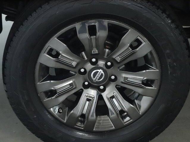 2017 Nissan Titan in Bedford, OH 44146 - 18107168 12