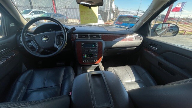 2010 Chevrolet Suburban in Dallas, TX 75228 - 18107173 17