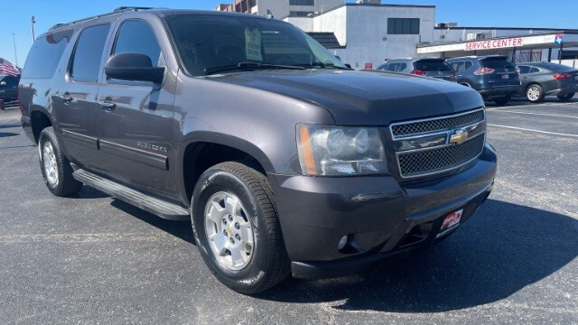 2010 Chevrolet Suburban in Dallas, TX 75228 - 18107173 3