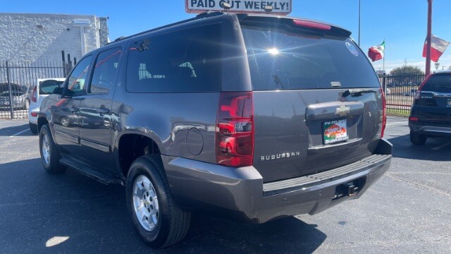 2010 Chevrolet Suburban in Dallas, TX 75228 - 18107173 9