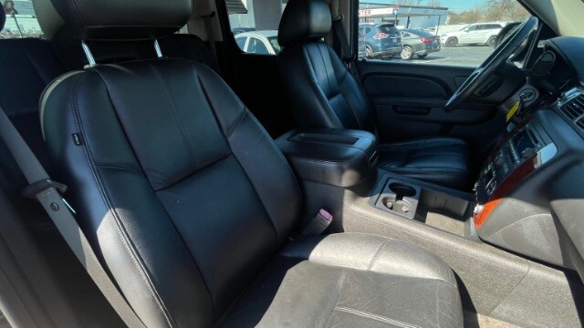 2010 Chevrolet Suburban in Dallas, TX 75228 - 18107173 20