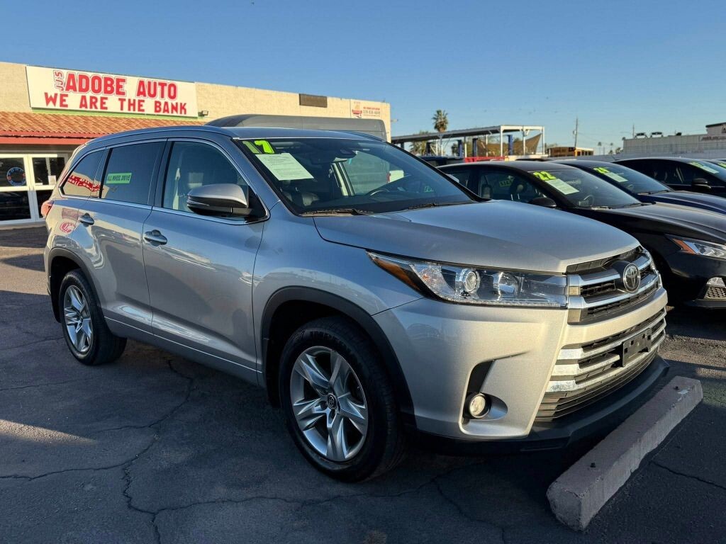2017 Toyota Highlander in Casa Grande, AZ 85122 - 18107181