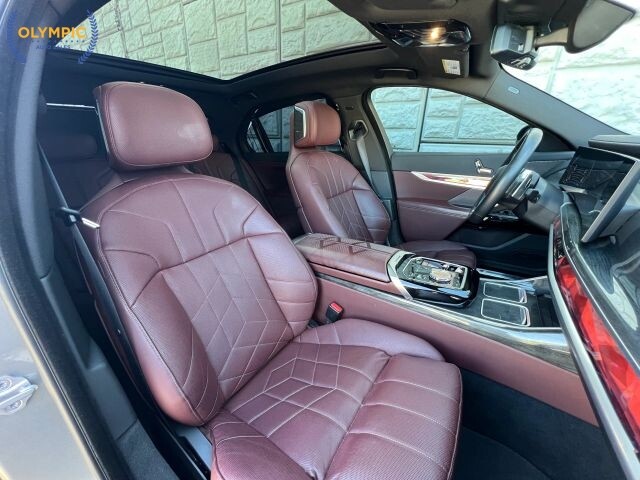 2023 BMW 740i in Decatur, GA 30032 - 18107185 48