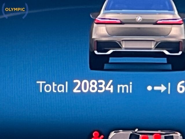 2023 BMW 740i in Decatur, GA 30032 - 18107185 27