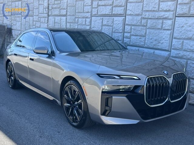 2023 BMW 740i in Decatur, GA 30032 - 18107185 3