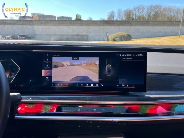 2023 BMW 740i in Decatur, GA 30032 - 18107185 29