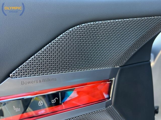 2023 BMW 740i in Decatur, GA 30032 - 18107185 35