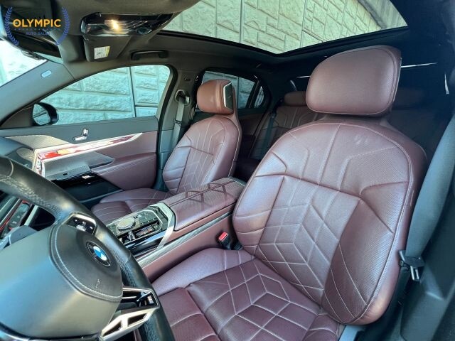 2023 BMW 740i in Decatur, GA 30032 - 18107185 47