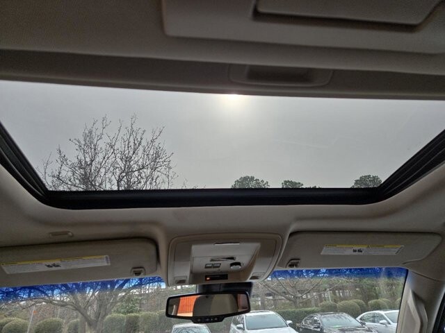 2016 Chevrolet Suburban in Virginia Beach, VA 23464 - 18107209 29