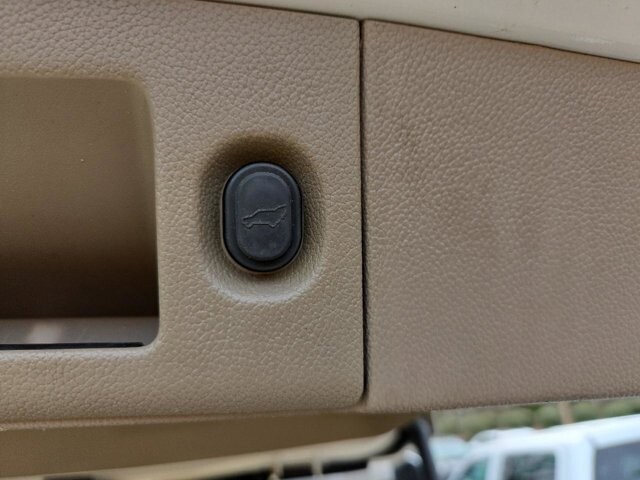 2016 Chevrolet Suburban in Virginia Beach, VA 23464 - 18107209 34