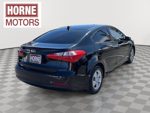 2016 Kia Forte in Mesa, AZ 85212 - 18107210 5