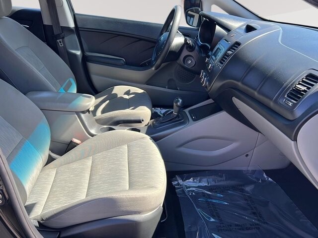 2016 Kia Forte in Mesa, AZ 85212 - 18107210 18