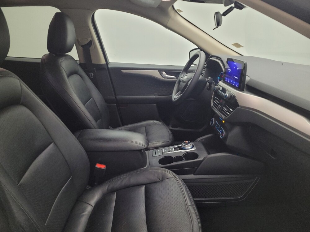 2020 Ford Escape in Columbus, OH 43228 - 18107215 21