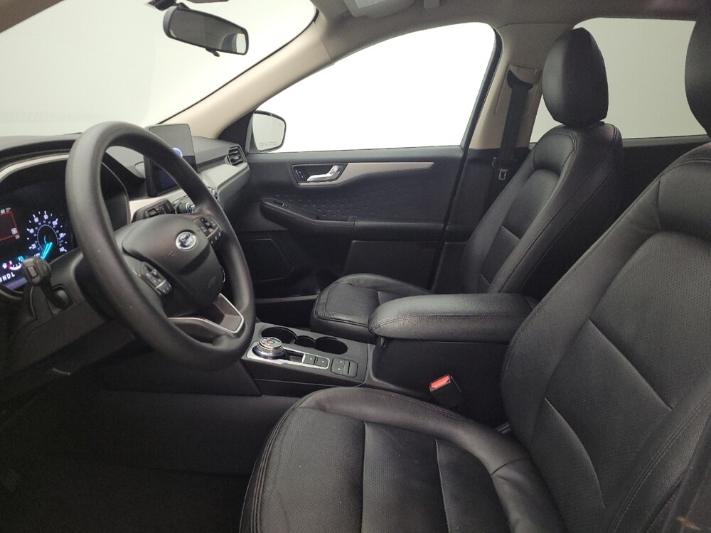 2020 Ford Escape in Columbus, OH 43228 - 18107215 17