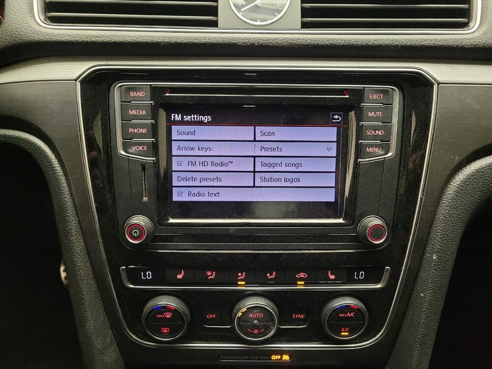 2017 Volkswagen Passat in Torrance, CA 90504 - 18107223 25