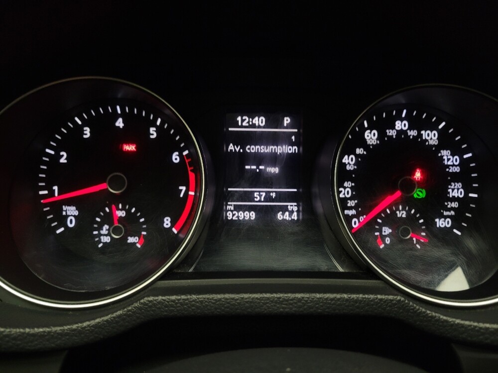 2017 Volkswagen Passat in Torrance, CA 90504 - 18107223 23