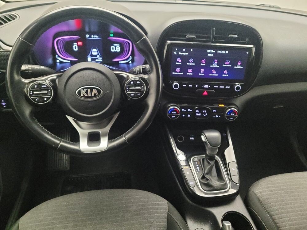 2023 Kia Soul in Riverside, CA 92504 - 18107225 22