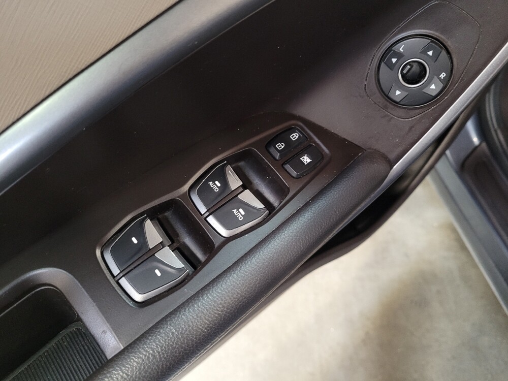 2017 Hyundai Santa Fe in Fresno, CA 93726 - 18107237 27